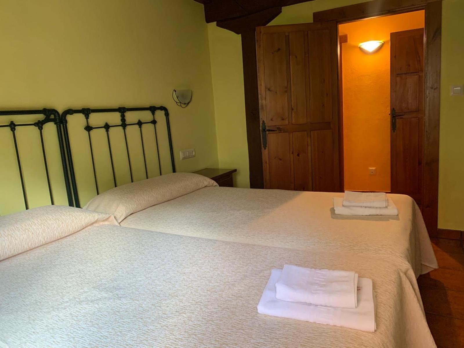 Apartamentos Las Rocas De Brez Buitenkant foto